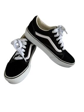 Vans Ward Platform Black White Sneakers NWOB Juniors 6 / Womens 7.5